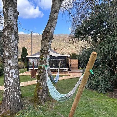 Glamping Les Arpents Verts Campsite *