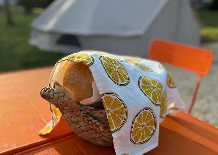 Glamping Les Arpents Verts אתר קמפינג Yvoir